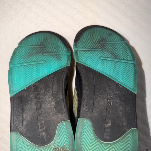 Jordan5 Aqua Sneakers - Picture 5 of 5